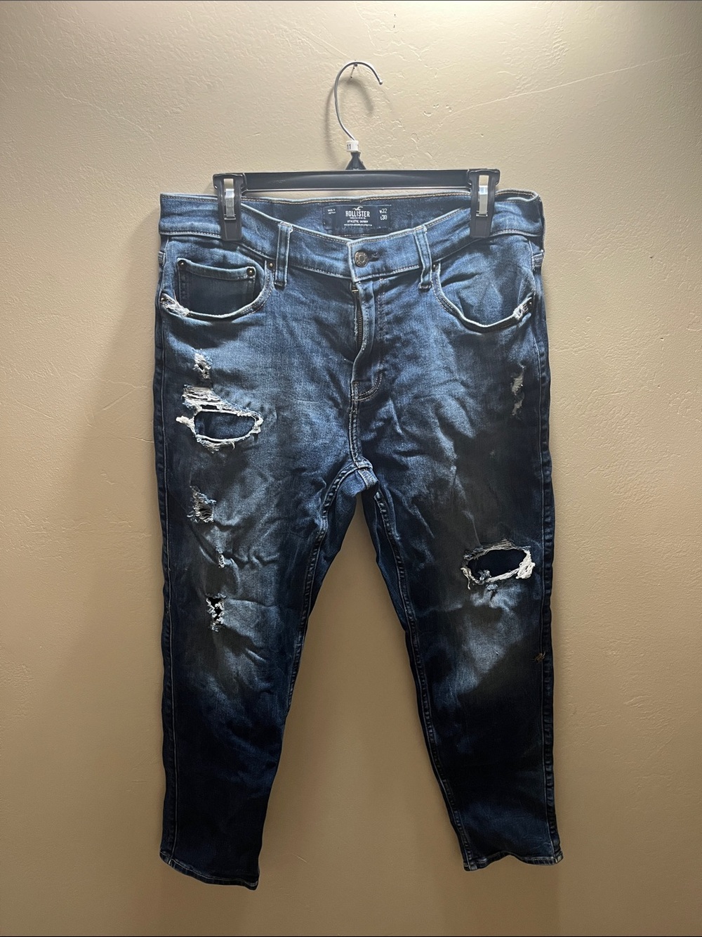 Hollister Women's Distressed Dark Blue Skinny Jeans